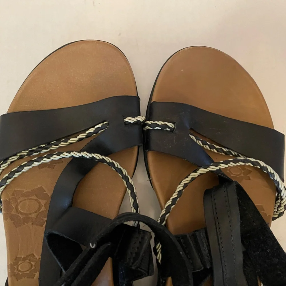 Merrell Black Henna Leather Hiking Sandal - Picture 6 of 6